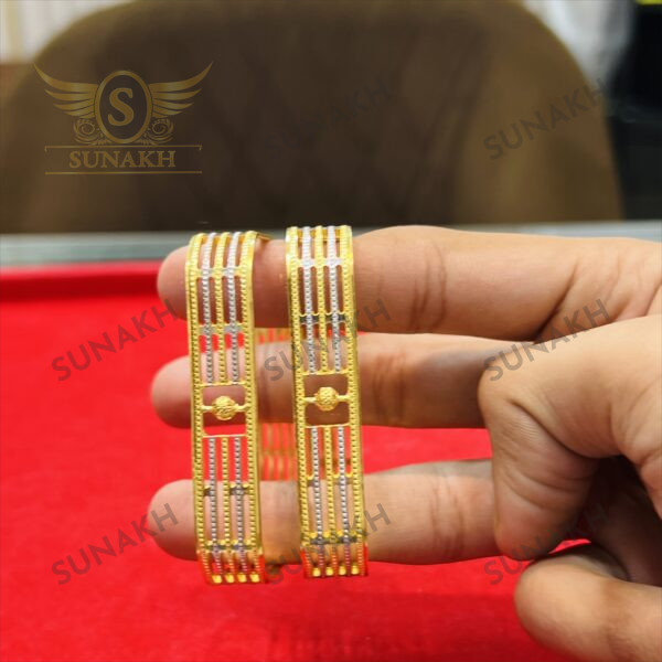 SQUARE AURA BANGLES - Image 3