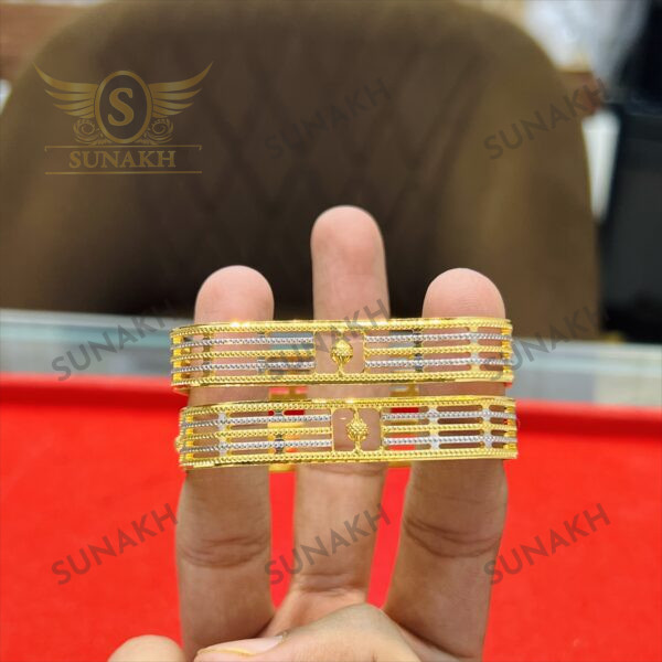 SQUARE AURA BANGLES - Image 2