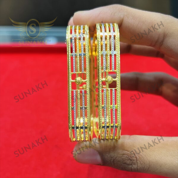 SQUARE AURA BANGLES