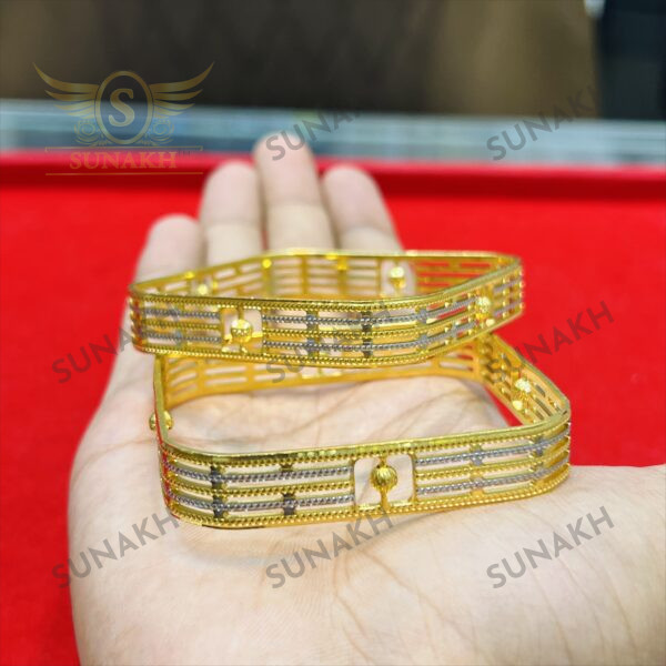 SQUARE AURA BANGLES - Image 4