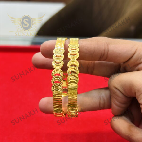 ARDHACHANDRA BANGLE