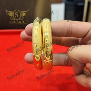 CRAFTEDLEAF BANGLE