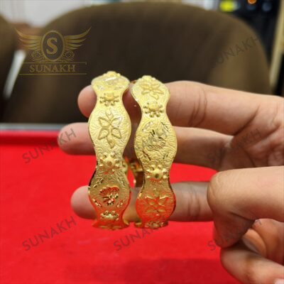 VAKRA BANGLES