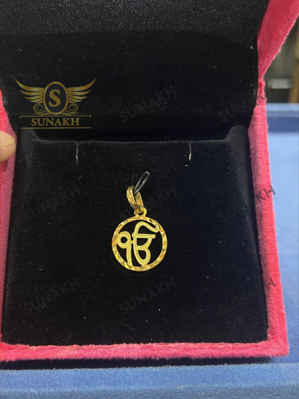 GOLDEN IK ONKAR PENDANT - Image 3