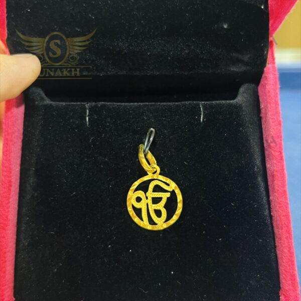 GOLDEN IK ONKAR PENDANT - Image 4