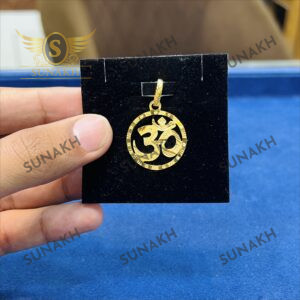 DIVINE OM PENDANT