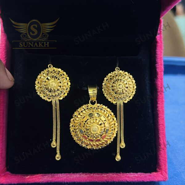 ANANT CHAKRA PENDANT SET - Image 4
