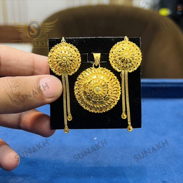 ANANT CHAKRA PENDANT SET
