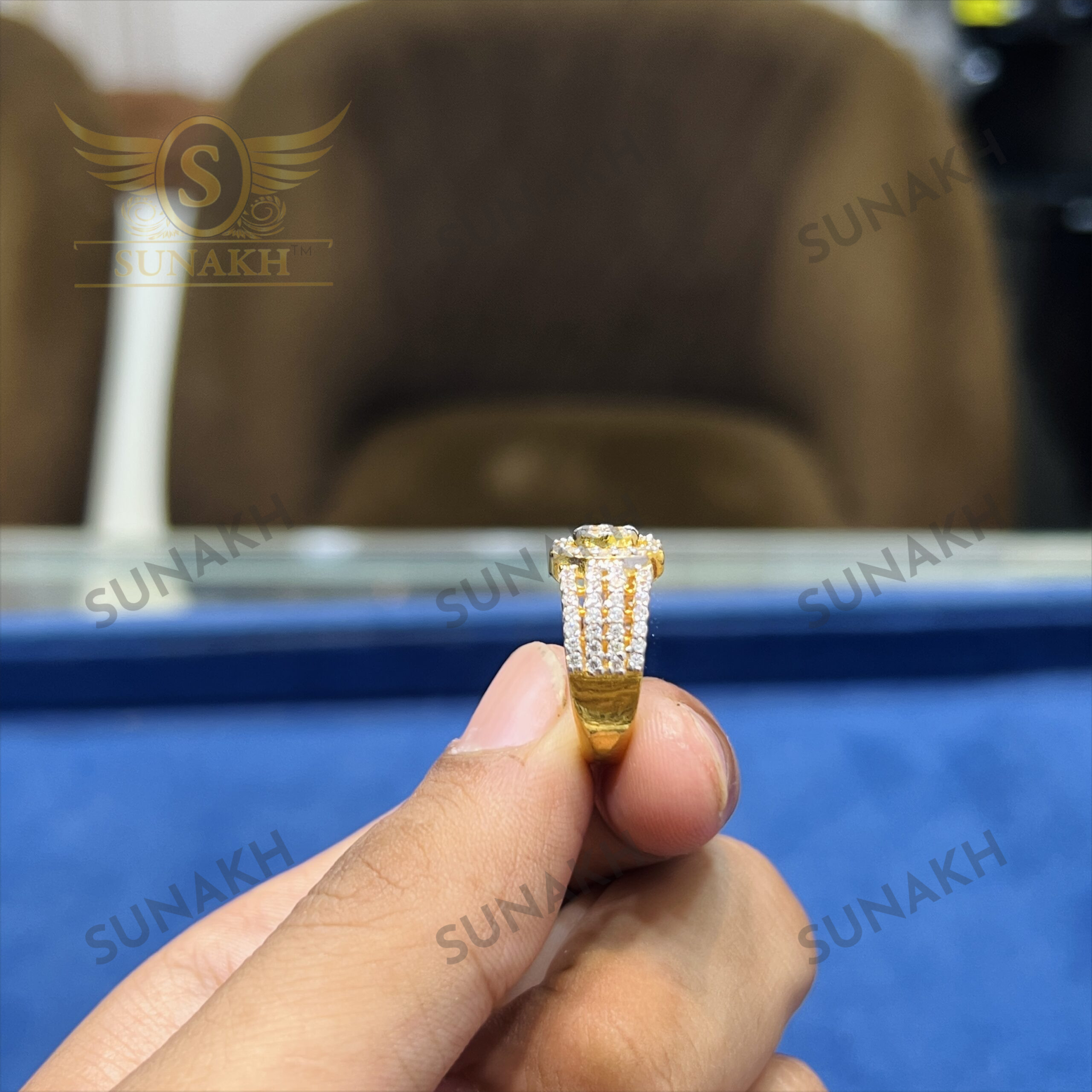 MAJESTIC CIRCLE RING - Image 4