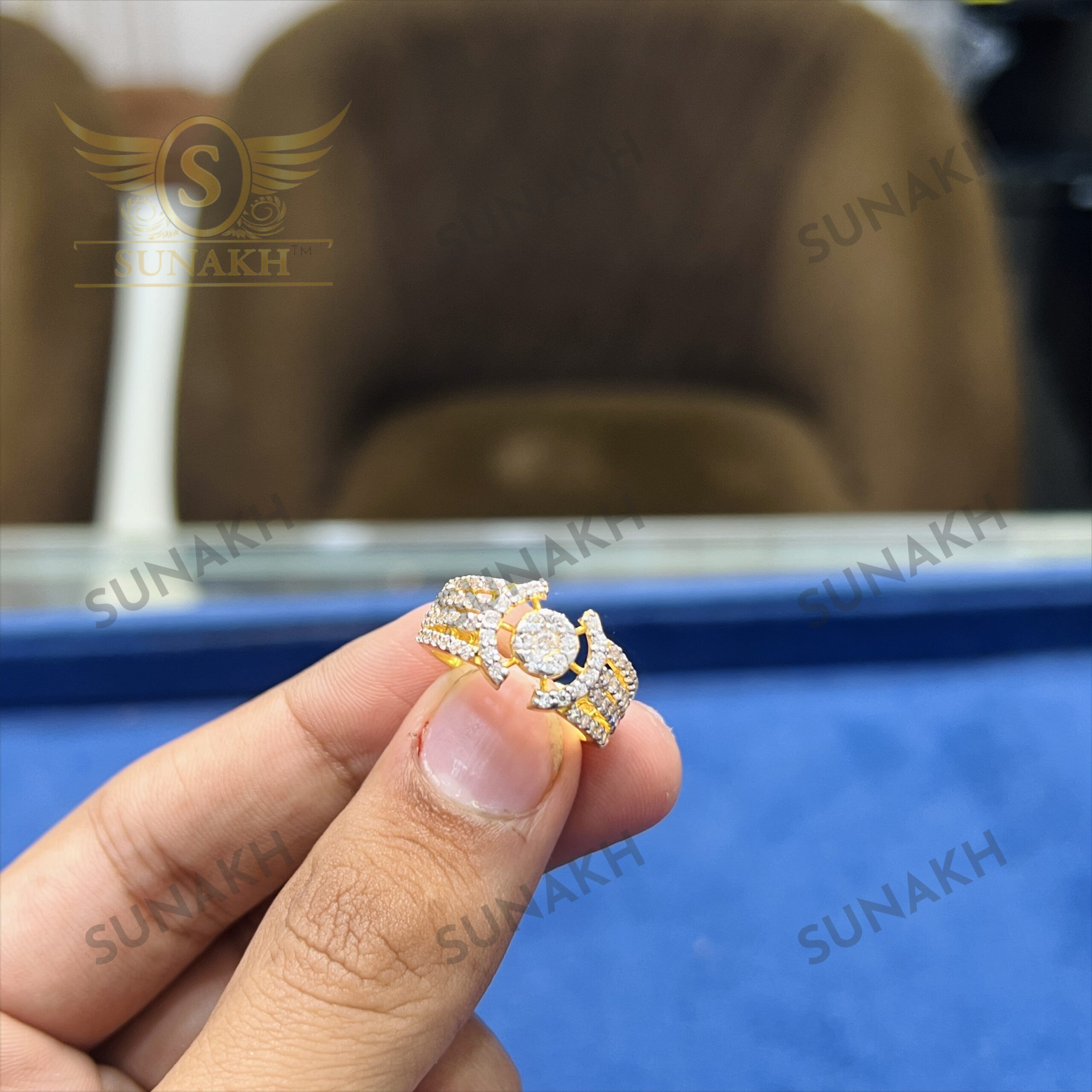 MAJESTIC CIRCLE RING - Image 2