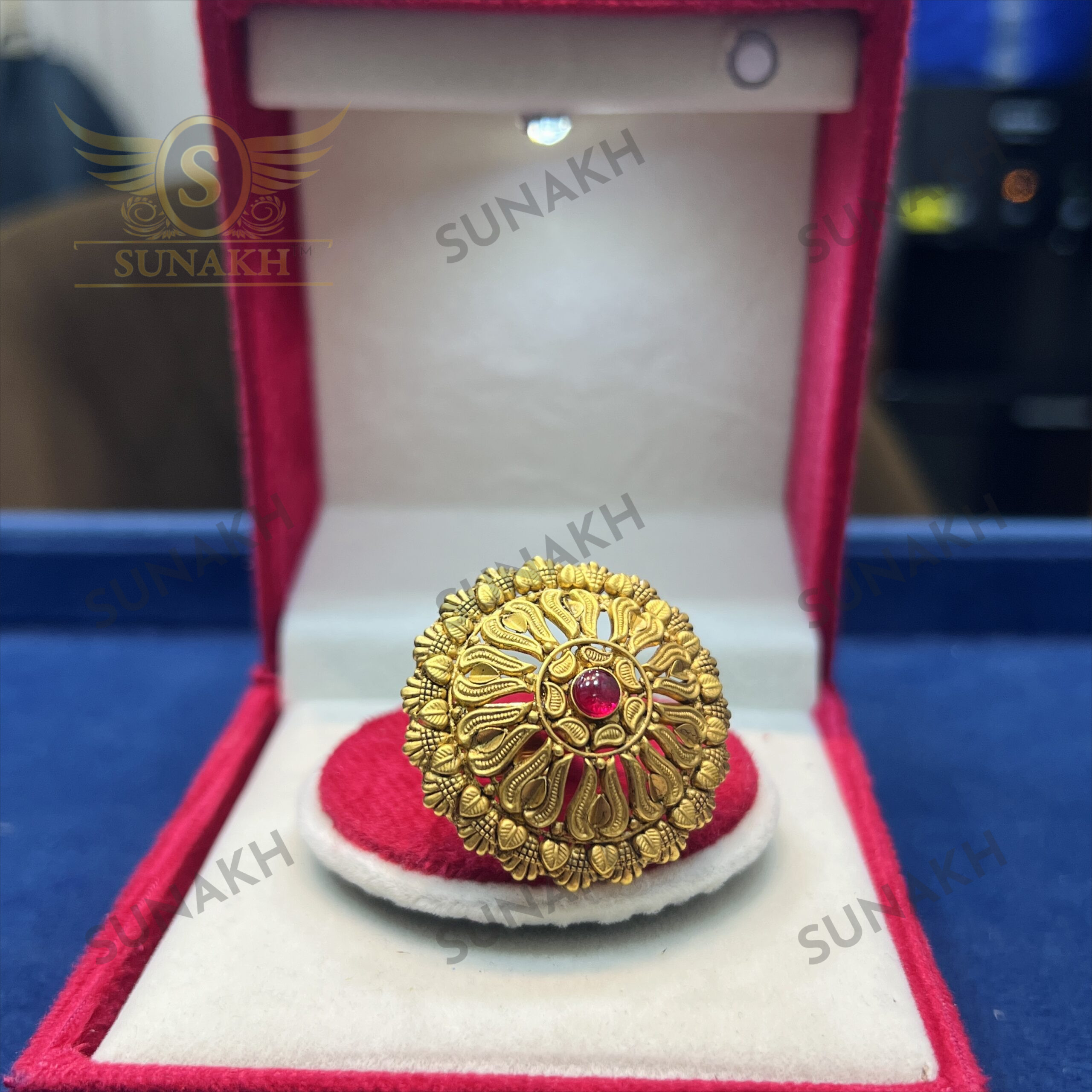 SHAKTI COCKTAIL RING