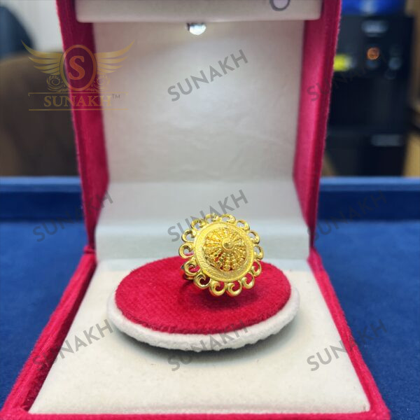 NIZAM COCKTAIL RING