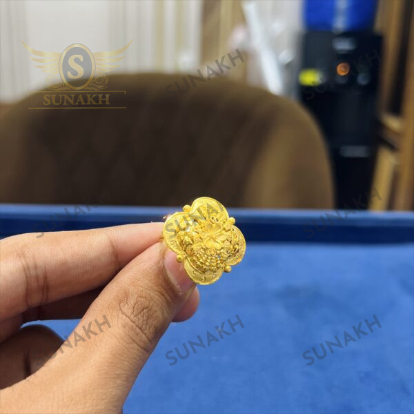 BLOOM COCKTAIL RING - Image 2