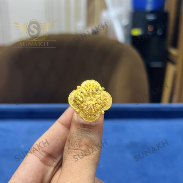 BLOOM COCKTAIL RING - Image 3