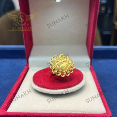 WHIMSY COCKTAIL RING