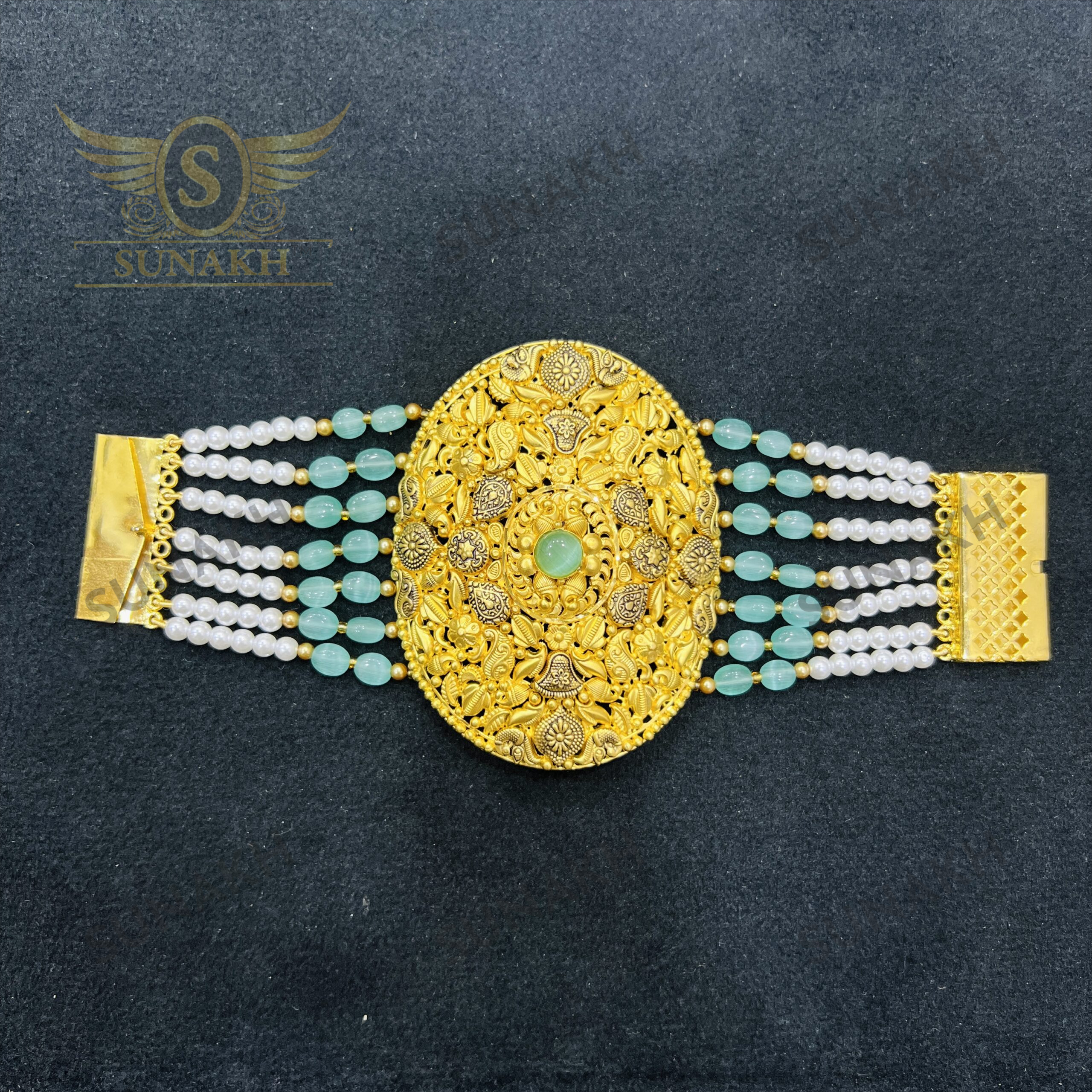 ROYAL LOTOUS ANTIQUE BAHI