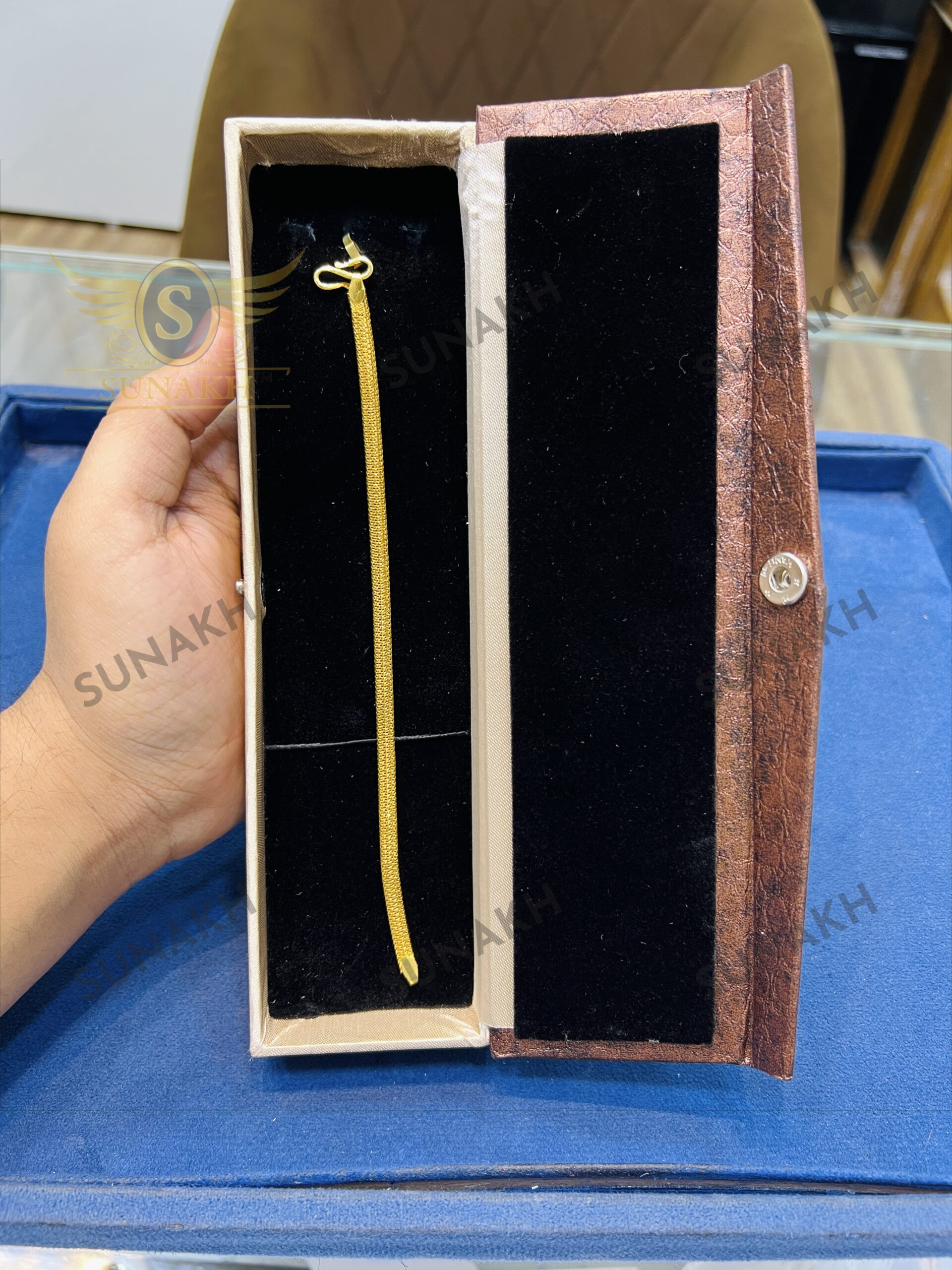 SNAKE CHAIN BRACELET