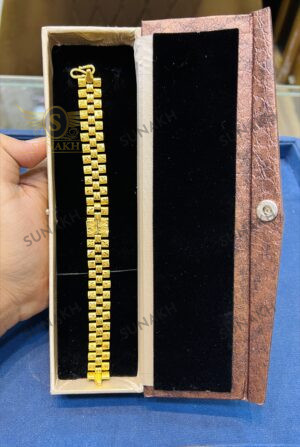 ROYAL SQUARE BRACELET