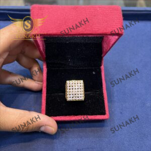 DIAMOND SQUARE RING