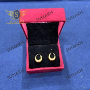 SMALL OVAL GOLD HOOP EARINGS