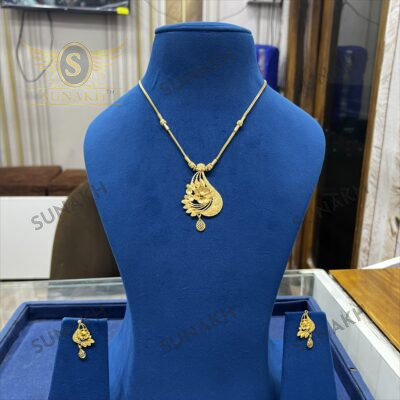 PEACOCK DESIGN NECKLACE SET