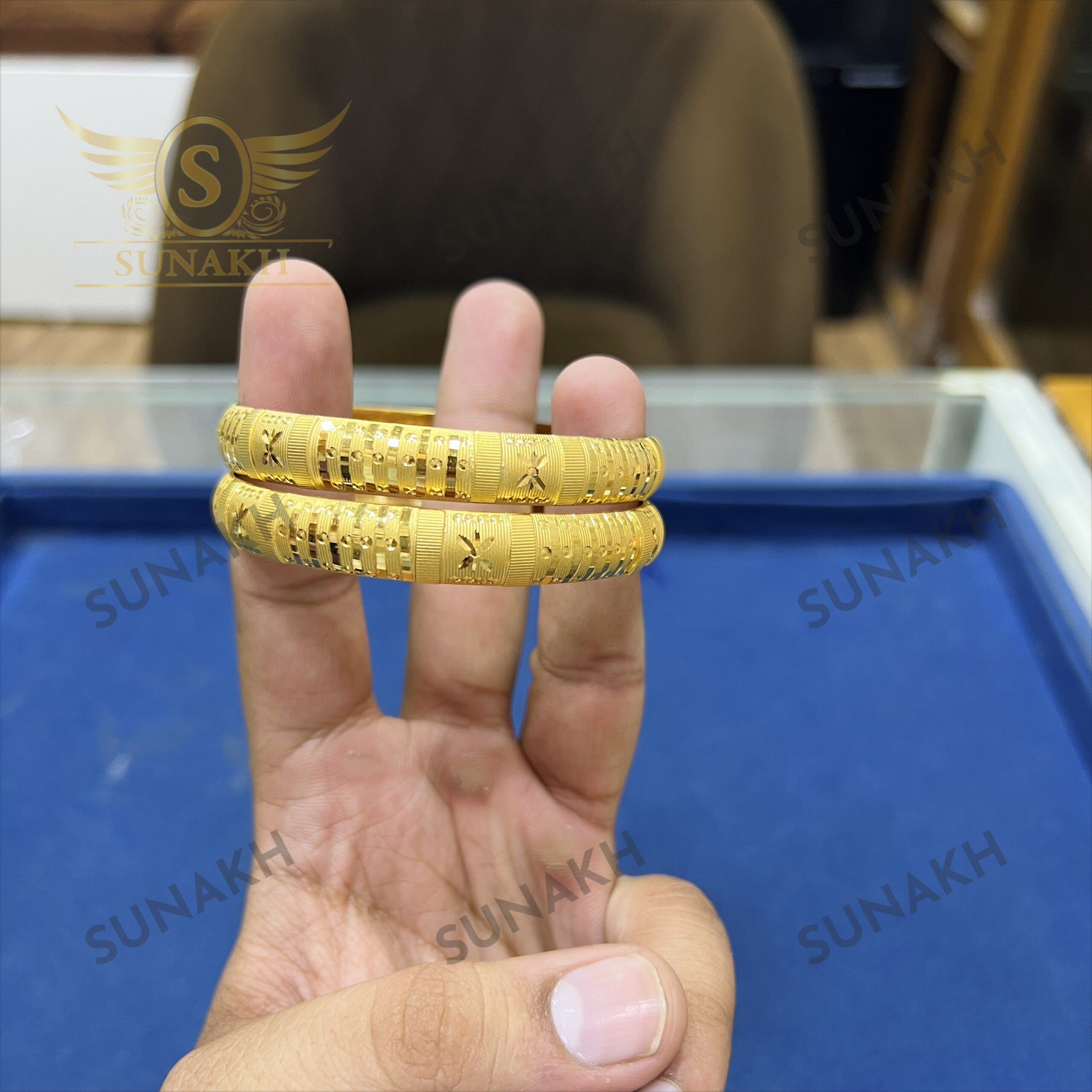 TRADITIONAL ENGRAVED BROAD BANGLES - Image 3