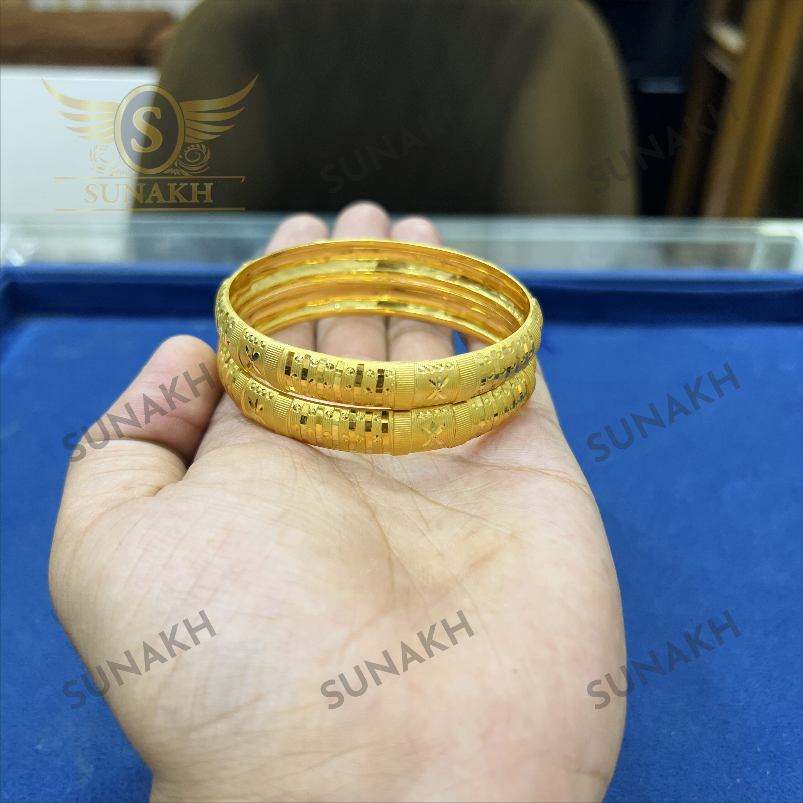 TRADITIONAL ENGRAVED BROAD BANGLES - Image 4
