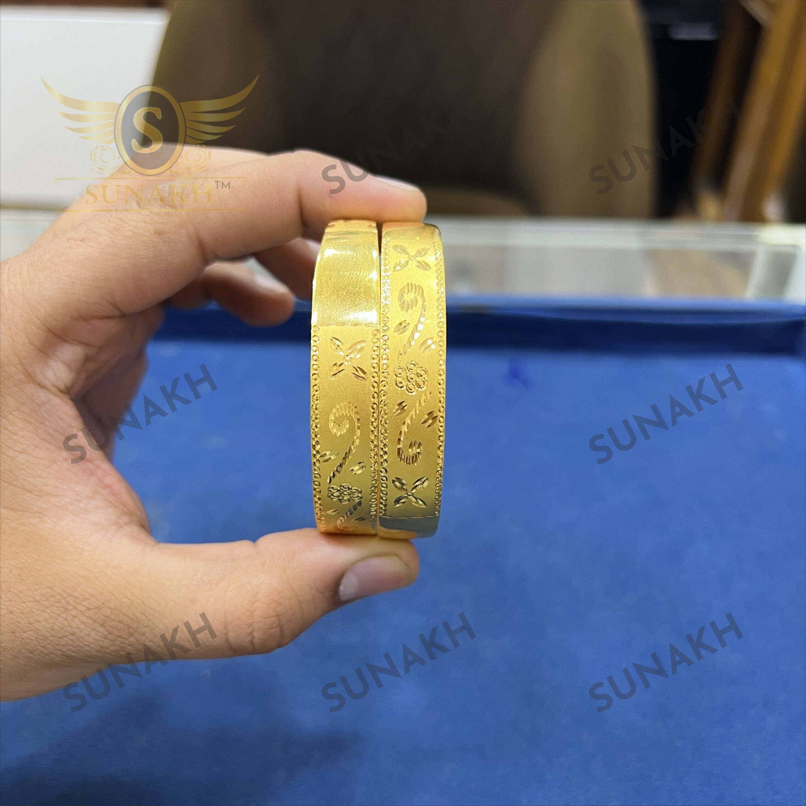 GOLDEN TWILIGHT ENAMEL BANGLES