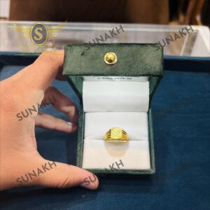 IMPERIAL BAND RING